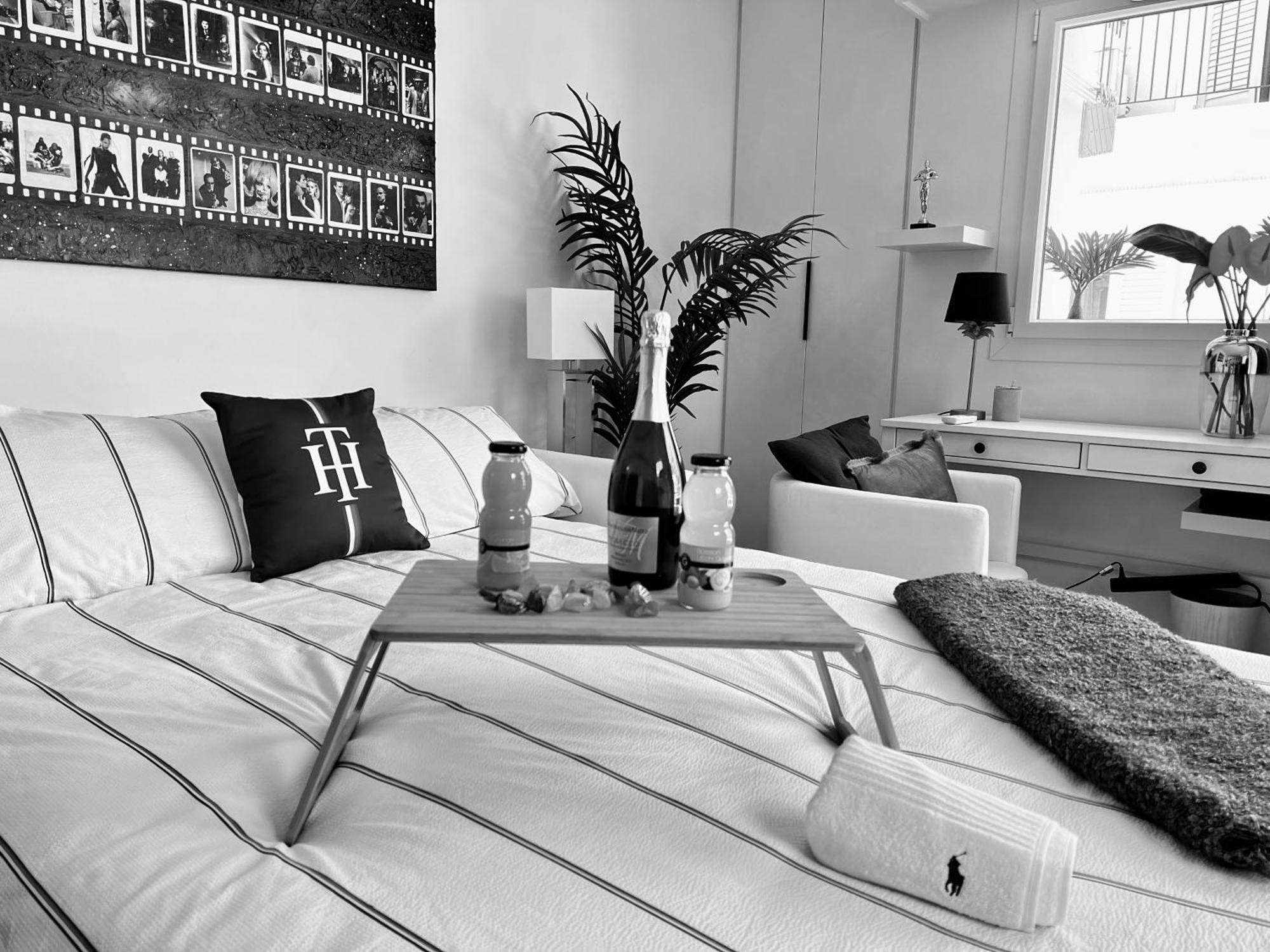 Palais 5Min Luxury&Cinema Studio Cannes Buitenkant foto